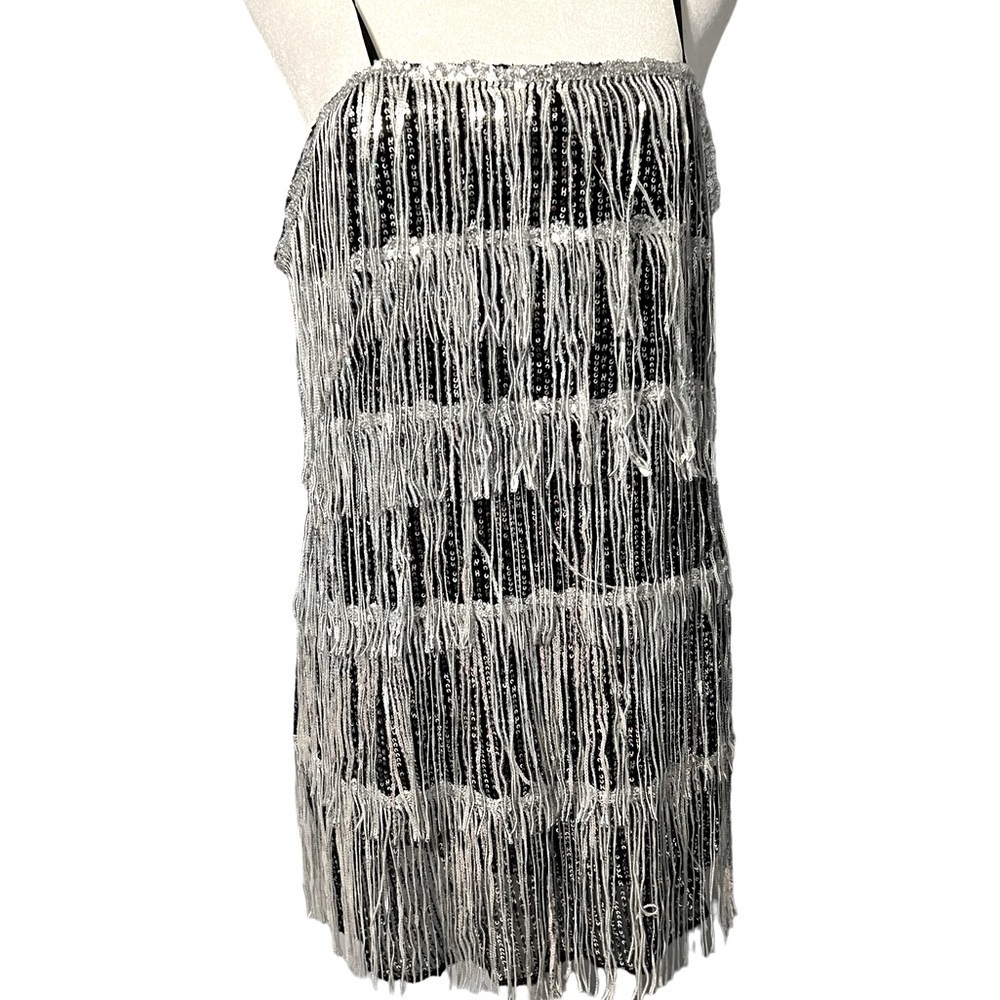 sequin-embellished  sleeveless top in excellent condition